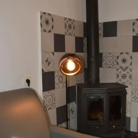 Maison Maliga J&g House Bed & Breakfast