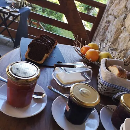 Couette-café Maison Maliga J&g House 3*