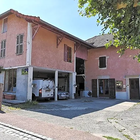 住宿加早餐酒店 Maison Maliga J&g House Saint-Pierre-de-Curtille